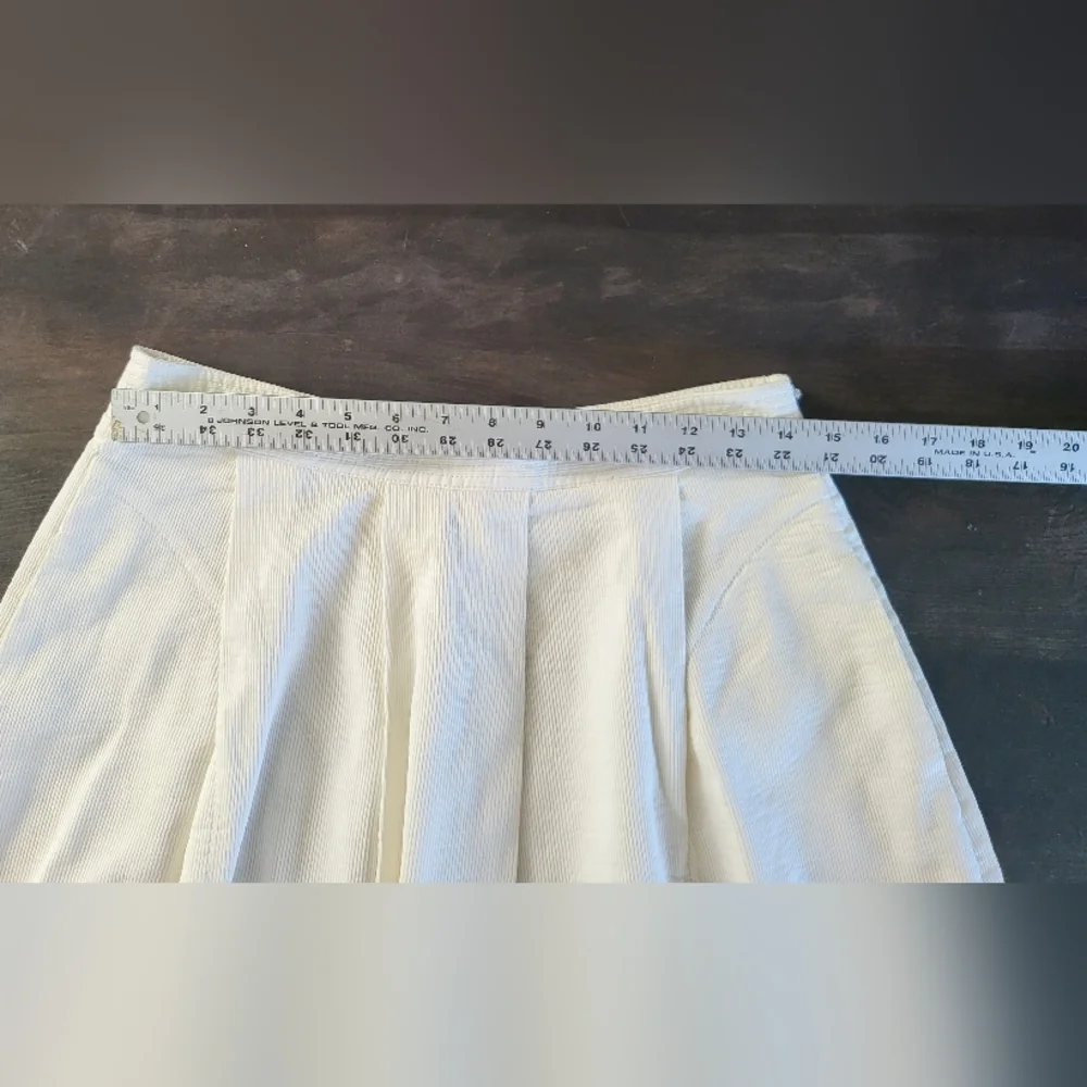 DIANE von FURSTENBERG Textured Off-White Knee Length A-Line Mini Skirt